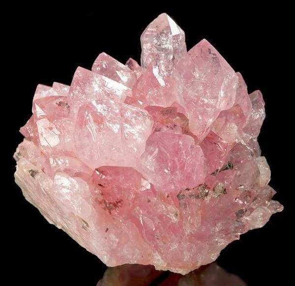 Rose quartz, the stone of the heart and love