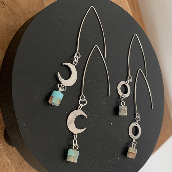 Jolies boucles d'oreilles célestes lune et jaspe, des boucles d'oreilles Boho