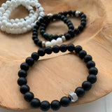 Bracelet agate noire, agate blanche pour lui, pour elle, la pierre de la paix