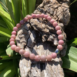 Bracelet rhodonite minimaliste pour les poignets fins 