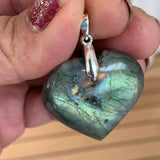 Pendentif cœur labradorite de qualité exceptionnelle, coeur en labradorite