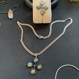 Labradorite collier croix du Languedoc, collier tendance