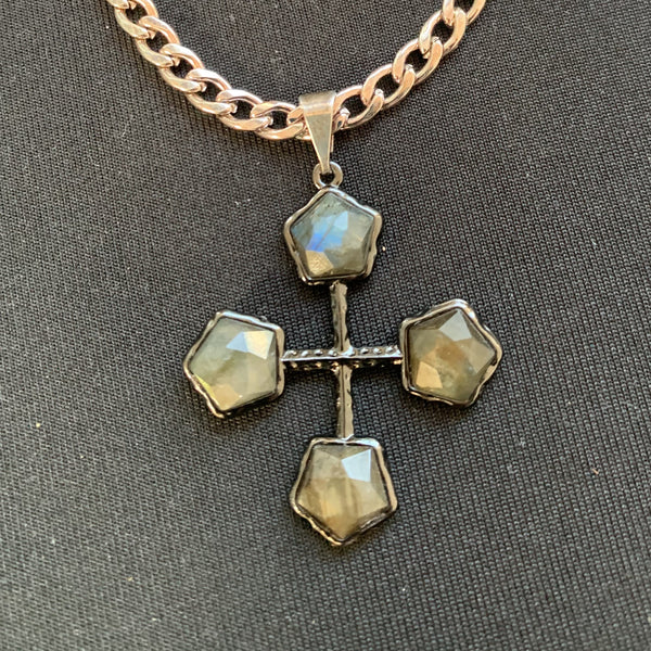 Labradorite collier croix du Languedoc, collier tendance