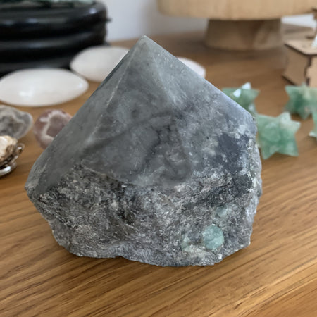 Pyramide Sakkara en shungite, pyramide à degrés de Saqqarah