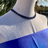 collier lapis-lazuli en perles facettées, ras de cou