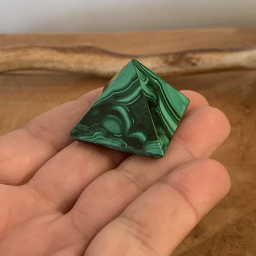 Pyramide en malachite authentique du Congo