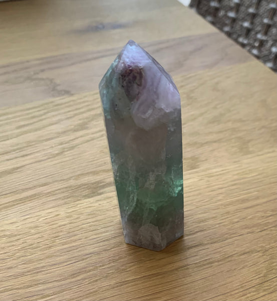 Rainbow fluorite tip