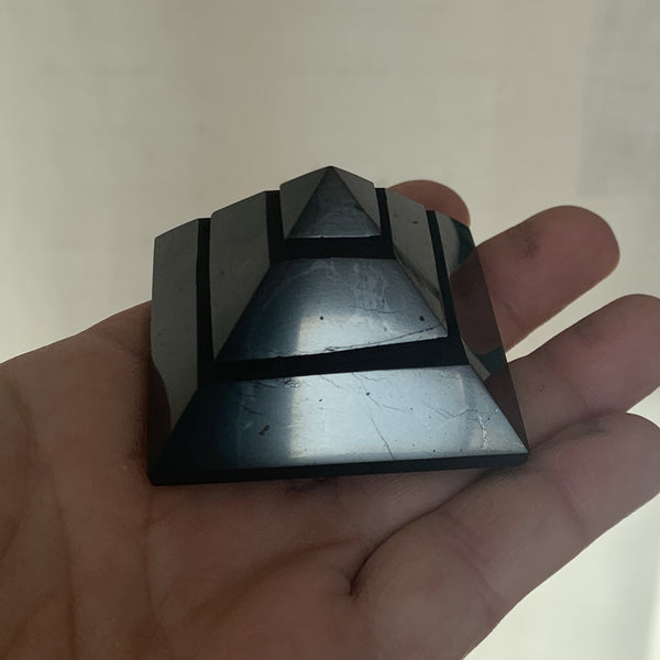 Pyramide Sakkara en shungite, pyramide à degrés de Saqqarah