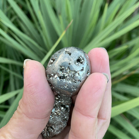 Apophyllite blanche, un cristal unique à l'éclat nacré