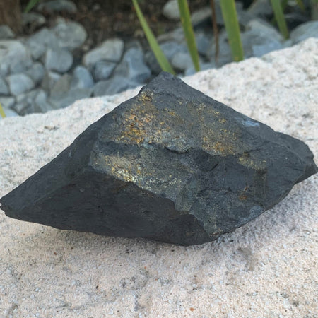 Tourmaline noire brute, pierre brute