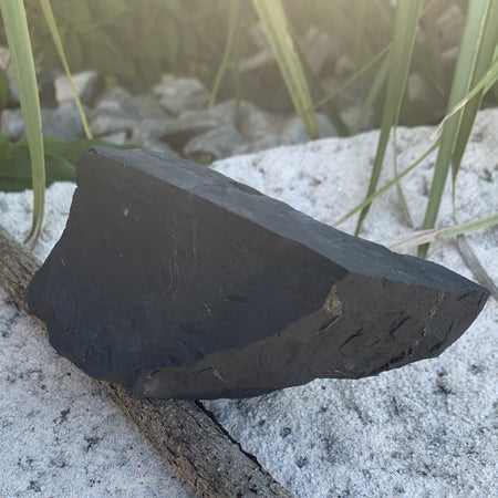 Tourmaline noire brute, pierre brute