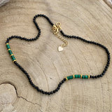 Collier en spinelle noire facettée et malachite 