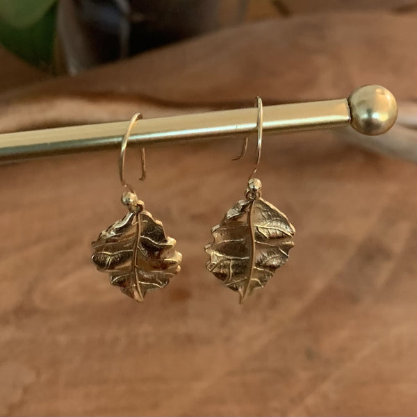 Jolies Boucles d'oreilles feuille en bronze