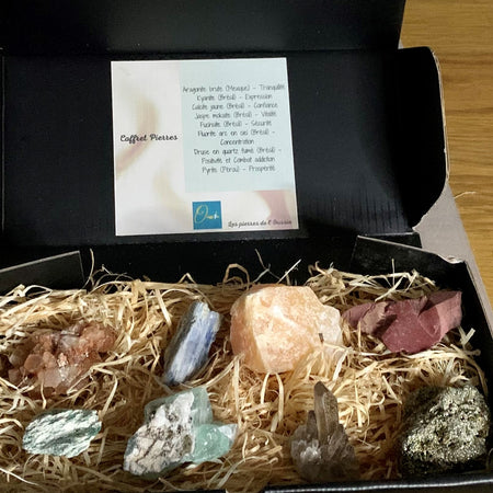 Coffret d'encens pétales de rose, bâtons d'encens et quartz rose