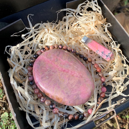 Lithotherapy box, 8 natural stones for a perfect balance