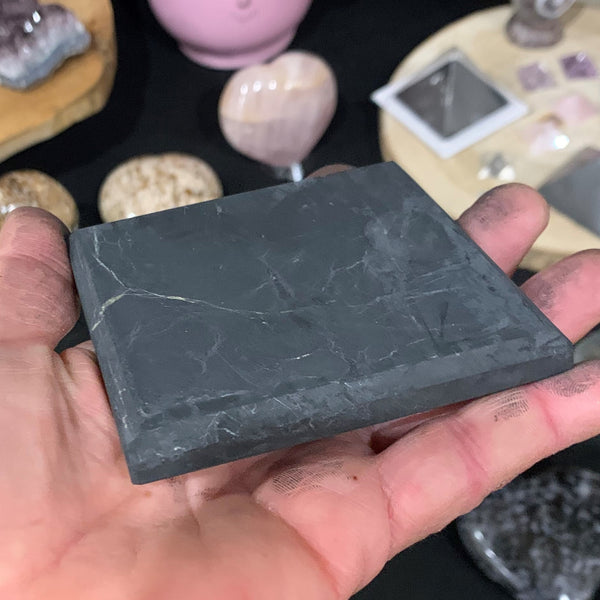 Plaque de shungite, assiette en shungite carrée, contre les ondes électromagnétiques